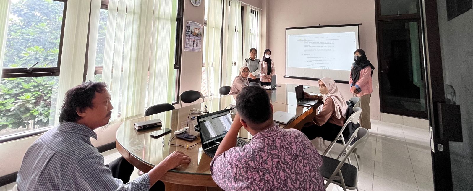 Koordinasi Kerja Praktik MBKM Universitas Pembangunan Nasional “Veteran“ Yogyakarta dalam rangka Pemetaan Pariwisata Kota Yogyakarta berbasis WebGIS