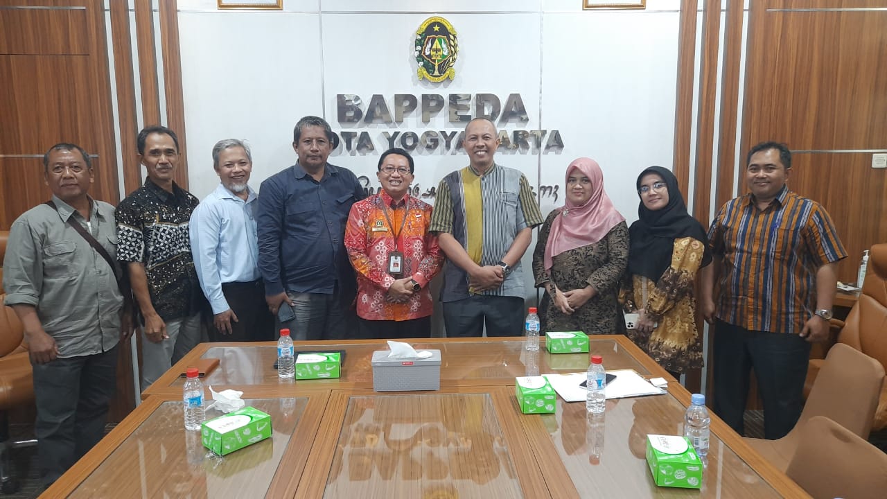 Kerjasama Universitas Janabadra dengan Bappeda Kota Yogyakarta terkait Pelaksanaan Pemberdayaan Berbasis Wilayah