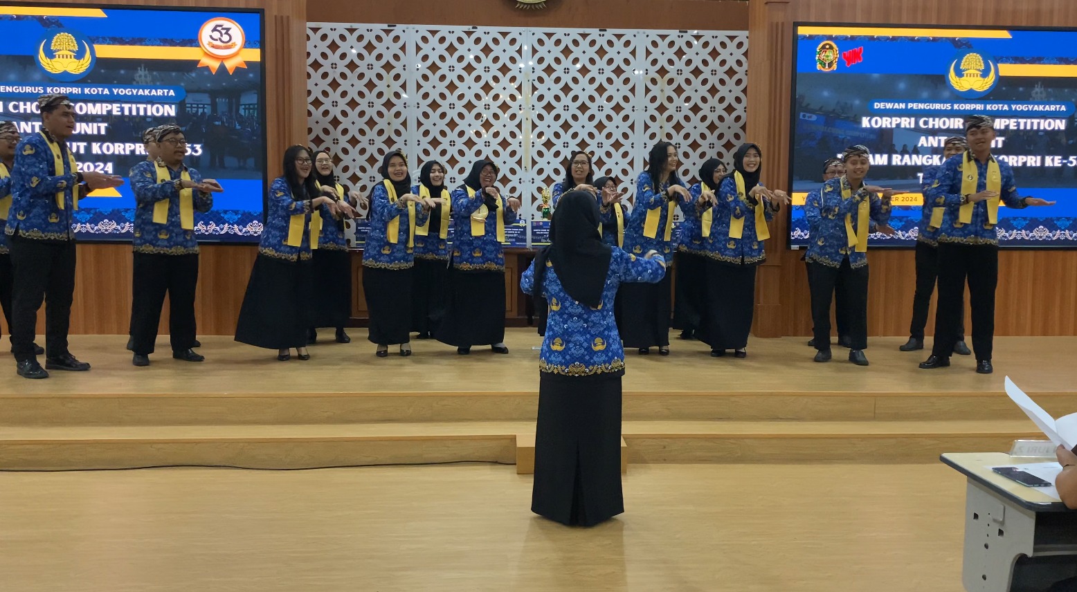 Partisipasi Sahitya Swara Bappeda dalam KORPRI Choir Competition